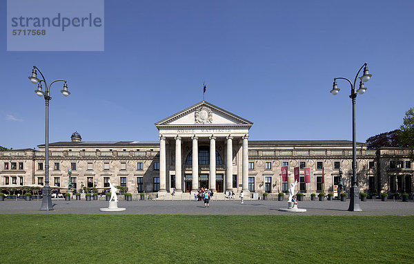 Neues Kurhaus  Spielcasino  Bowling Green  Wiesbaden  Hessen  Deutschland  Europa  ÖffentlicherGrund