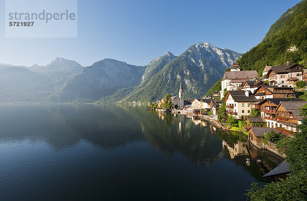 Österreich  Oberösterreich  Blick auf den Hallstätter See