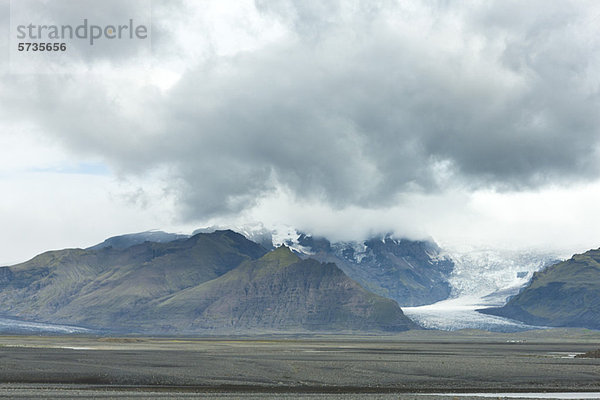 Berge und Gletscher  Island
