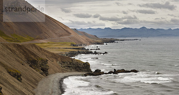 Island  Küstenansicht