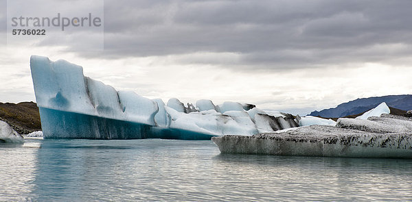 Eisberge in der Gletscherlagune von Jokulsarlon  Island