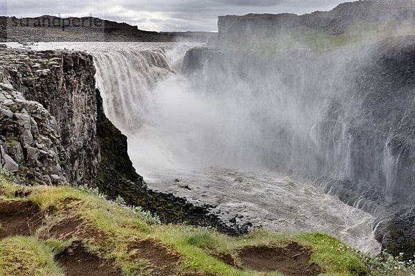 Dettifoss Wasserfall  Vatnajokull Nationalpark  Island