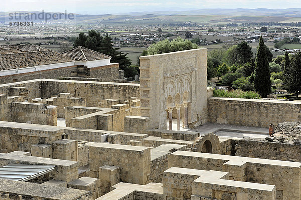 Ruinen der Madinat al-Zahra oder Medina Azahara  Palast gebaut von Kalif Abd al-Rahman III  CÛrdoba  Andalusien  Spanien  Europa
