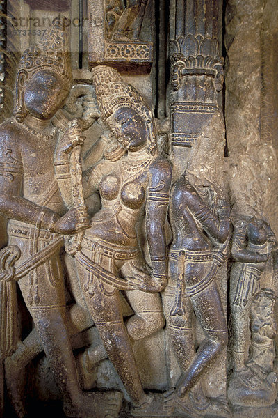 Skulpturen von Shiva und Parvati  Aihole  Karnataka  Indien  Asien