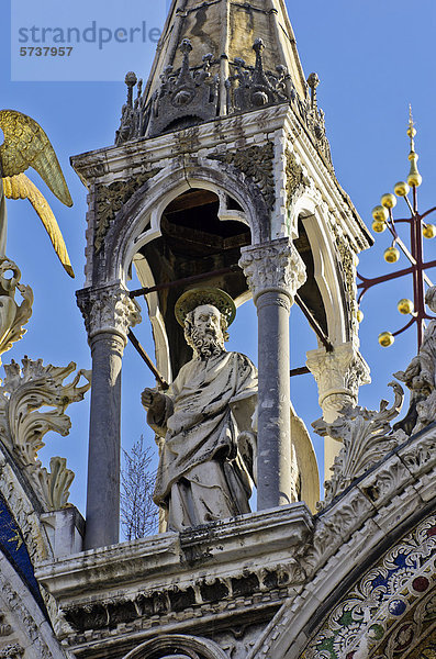 Markuskirche  Detail Heiligenstatue  Venedig  Venezia  Venetien  Italien  Europa