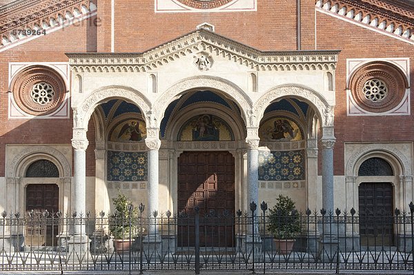 Italien  Lombardei  Mailand  Sant'Eufemia Kirche Fassade
