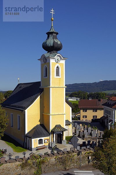 Österreich  Salzburg Area  Elixhausen Dorf  Kirche