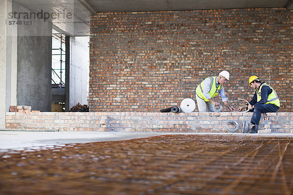 Bauarbeiter auf der Baustelle