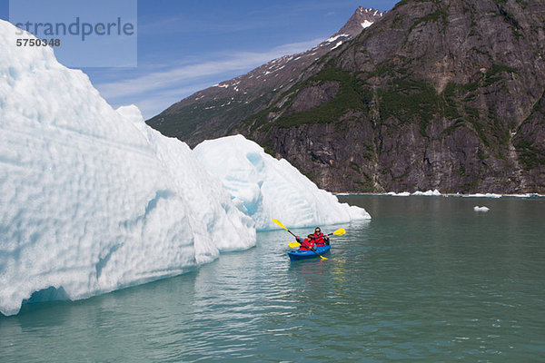 Kajakfahren am Tracy Arm Gletscher