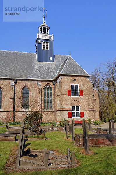 Schlosskapelle und Friedhof  Egmond oder Egmont  Nordholland  Niederlande  Europa