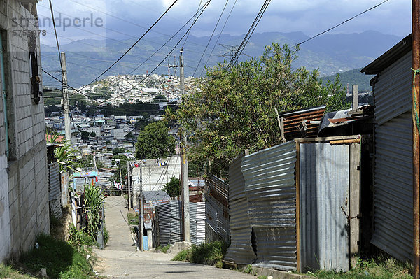 Armenviertel Lomas de Santa Faz  Guatemala Stadt  Guatemala  Mittelamerika