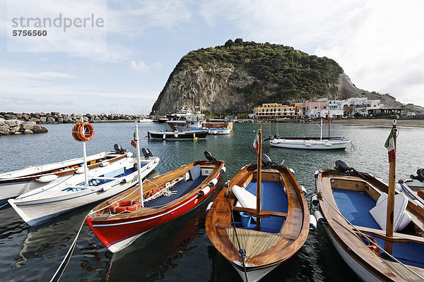 Fischerdorf Sant'Angelo  Serrara Fontana  Insel Ischia  Golf von Neapel  Kampanien  Süditalien  Italien  Europa