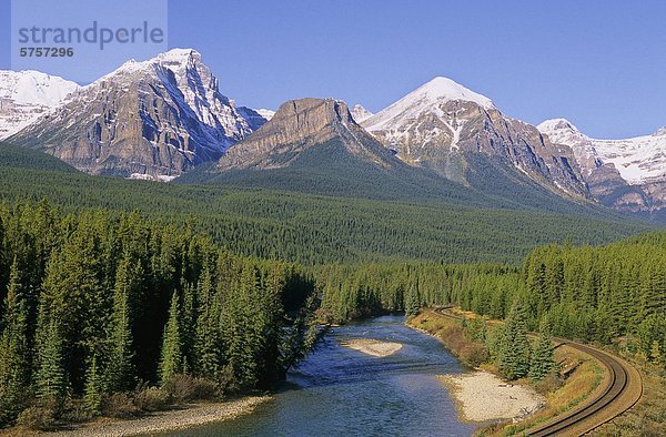 Morant Kurve  CP Rail train Gleise  Banff Nationalpark  Alberta  Kanada.