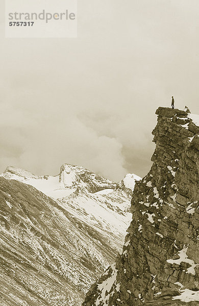 Wanderer entlang der Iceline Trail  Yoho Nationalpark  BC  Kanada.