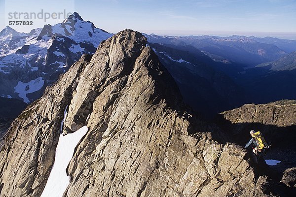 Bergsteiger auf der Tantalus-Traverse  die Coast Mountains im Süden British Columbias  Squamish  Kanada