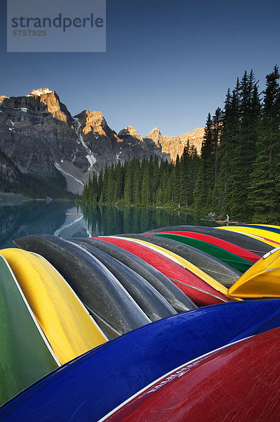 Moraine Lake  Banff-Nationalpark  Alberta  Kanada.
