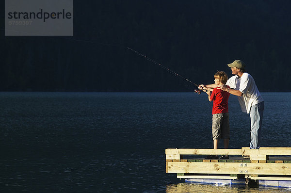 Vater und Sohn Angeln  British Columbia  Kanada.