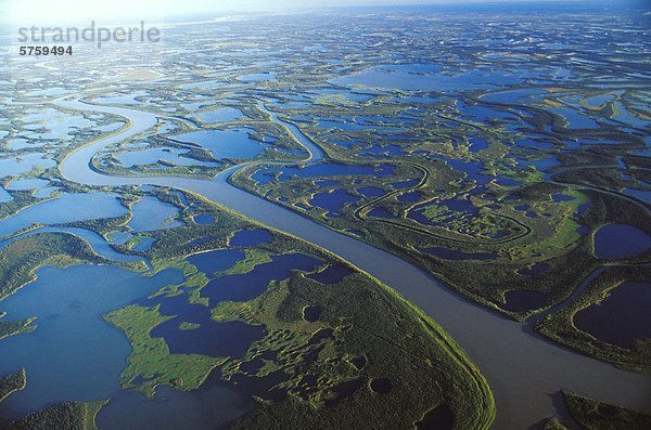 50 Kilometer-weiten Mackenzie Delta an der Mündung des Mackenzie River nahe Inuvik  Nordwest-Territorien  Kanada.