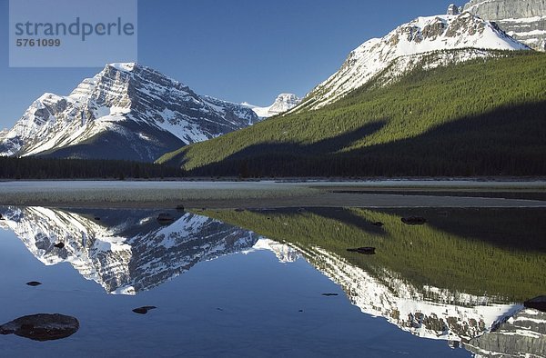 Upper Waterfowl Lake und Mount Patterson  Banff Nationalpark  Alberta  Kanada