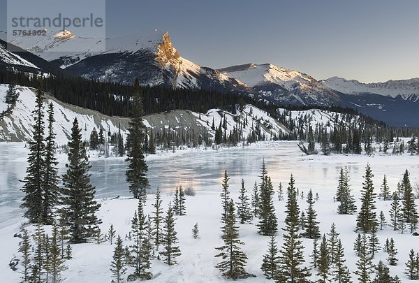 Mount Wilson  North Saskatchewan Rivers  Banff Nationalpark  Alberta  Kanada