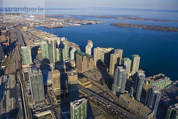 Toronto Harbourfront und Toronto Islands vom CN Tower  Toronto  Ontario  Kanada