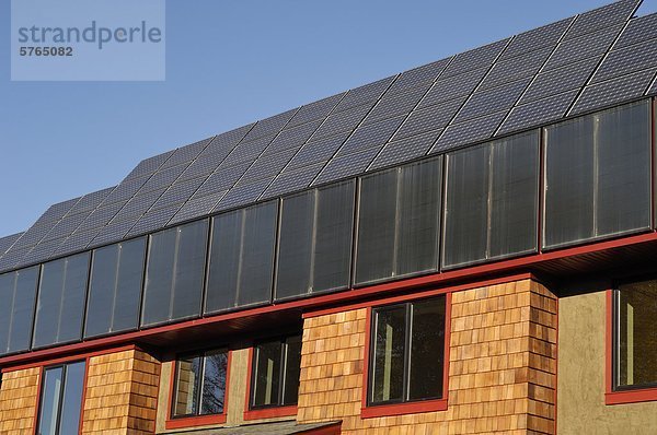 Solar-angetriebene energieeffiziente Duplex  Edmonton  Alberta  Kanada