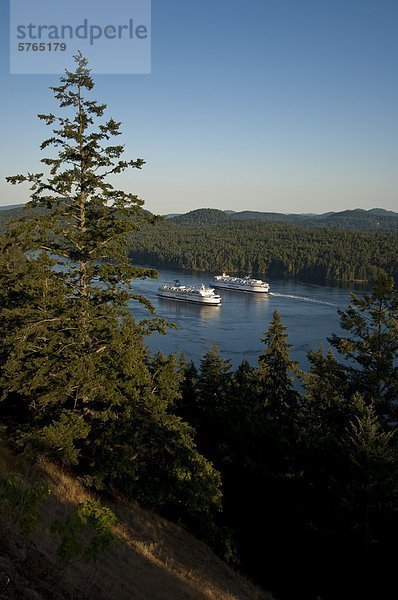 BC Fähren im aktiv-Pass von Galiano Island  Inseln im Golf  BC  Kanada