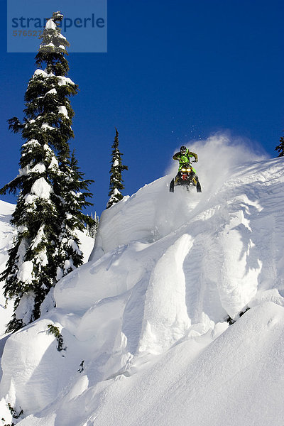 Schneemobil  Whistler  BC  Kanada