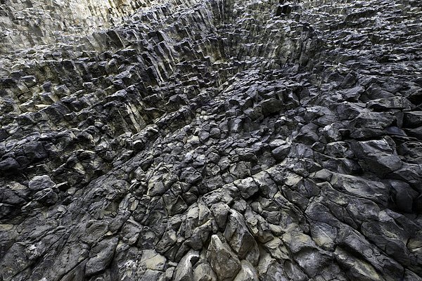 Vulkanische Basaltsäulen im Wells Gray Park in Briitish-Kolumbien Kanada