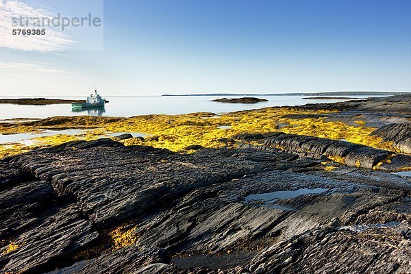 niedrig Boot Gezeiten Braunalge angeln Blue Rocks Kanada Lunenburg Nova Scotia Neuschottland