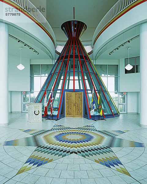 Erste Nationen Veterans Memorial Tipi  First Nations University  Regina  Saskatchewan  Kanada