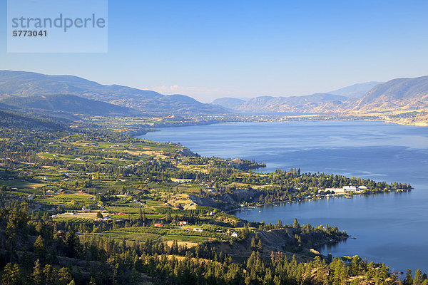 Ansicht des Naramata und Okanagan Lake Okanagan Valley in British Columbia  Kanada.