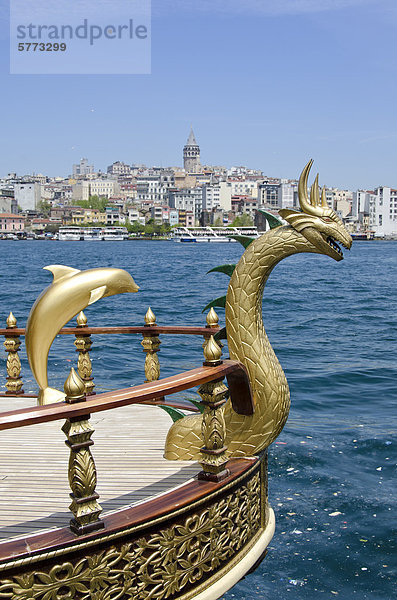 fließen Brücke Restaurant Entdeckung Ortsteil Goldenes Horn Istanbul Türkei