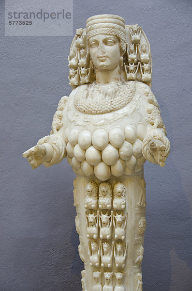 Cybele/Artemis ist Anatolian Fruchtbarkeit Göttin im Museum in Selçuk ist die zentrale Stadt von Selçuk Bezirk  _zmir Provinz in der Türkei