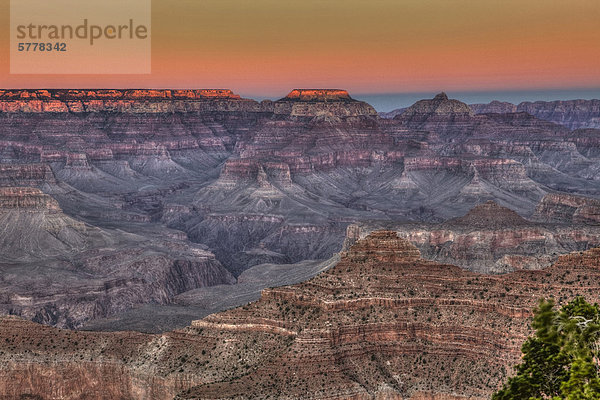 Sonnenuntergang  Grand Canyon  Arizona  USA