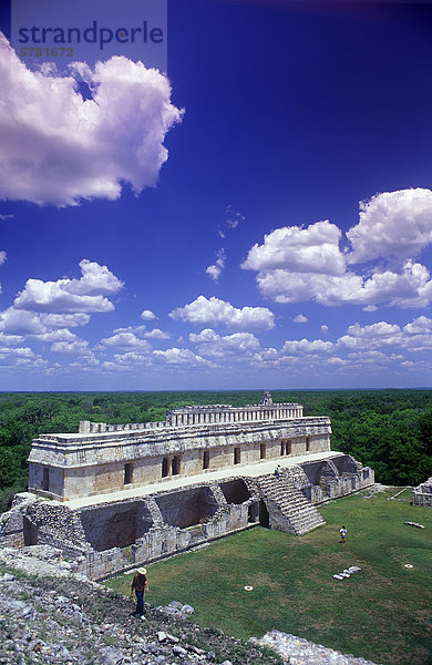 El Palacio  der Palast von Kabah  die zum UNESCO-Weltkulturerbe  Maya Stadt Uxmal  Yucatan Zustand von Mexiko.