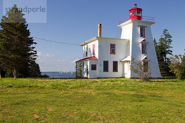 Blockhaus Point Lighthouse  Prince Edward Island  Kanada