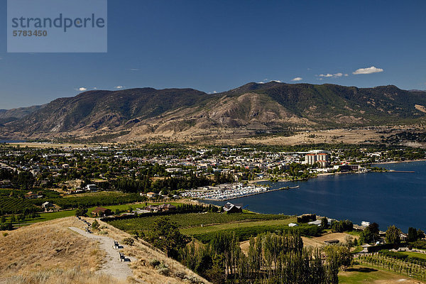 Ansicht von Penticton aus Naramata Bench  Okanagan Valley  BC  Kanada