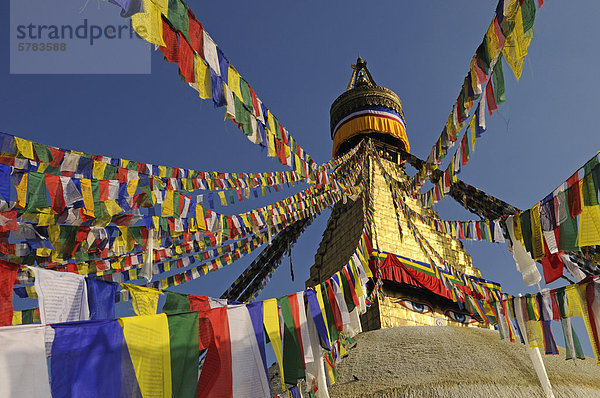 Gebetsfahnen am Bodnath Stupa  Kathmandu  Kathmandutal  UNESCO Weltkulturerbe  Nepal  Asien
