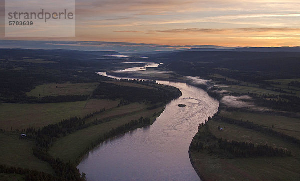 Den Fraser River Dawn  British Columbia  Kanada.