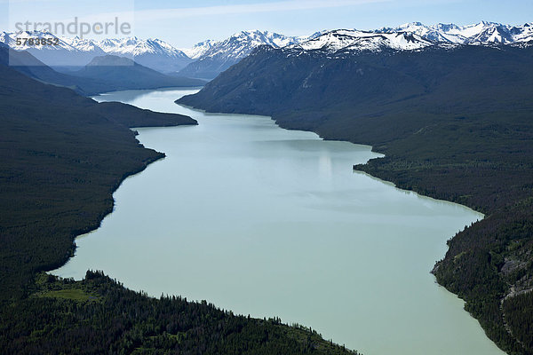 Luftaufnahmen über der Taseko Lake in der South Cariboo Chilcotin Region British Columbia Kanada