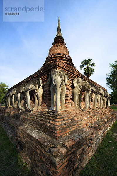 Wat Sorasak  Sukhothai Historical Park  Sukhothai  Thailand  Asien