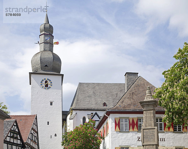 Alter Markt  Glockenturm  Zur Krim  Arnsberg  Sauerland  Nordrhein-Westfalen  Deutschland  Europa