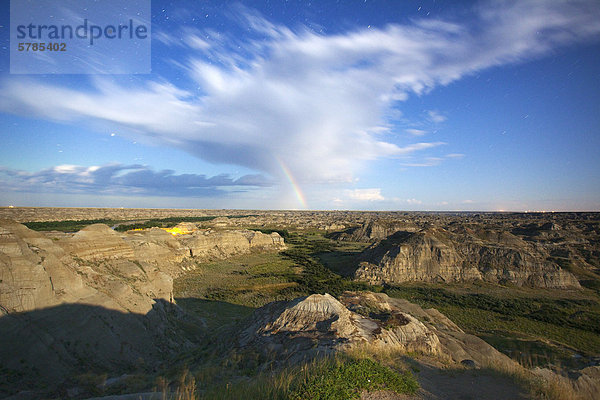 Moonbow im Dinosaurier-Provinzpark in Alberta  Kanada