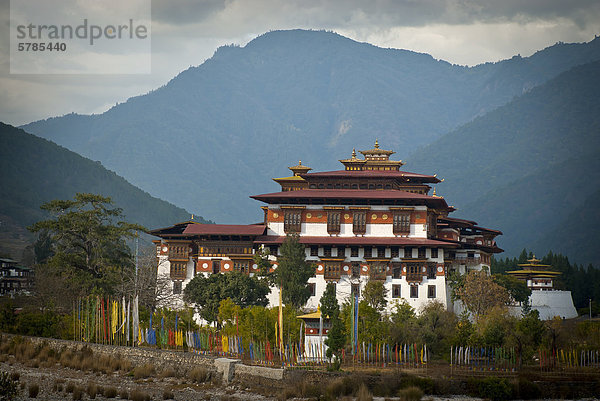 Punakha Dzong erbaut 1637 ist die Winterresidenz des zentralen klösterlichen Körper Bhutan  in Punakha  Bhutan.