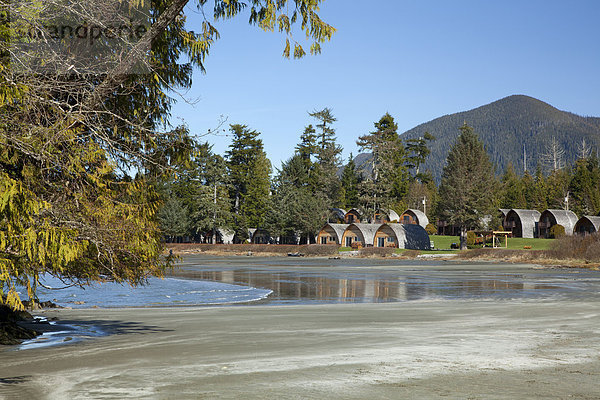 Vermietung und Unterkunft am MacKenzie Beach in der Nähe von Tofino  Britisch-Kolumbien  Kanada auf Vancouver Island im Clayoquot Sound UNESCO Biosphärenreservat.