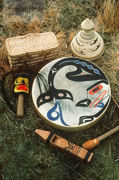 Erste Nationen Kultur  Nuu-Chah-Nulth Artefakte  British Columbia  Kanada.