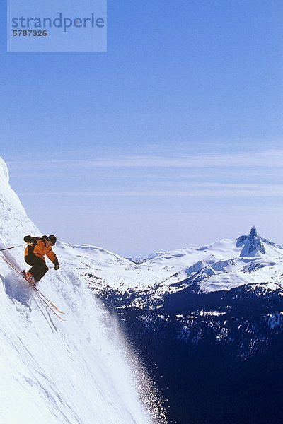 Skifahren Pulver am Whistler Mountain  Whistler  British Columbia  Kanada.