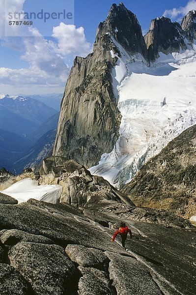 Frauen auf der West Ridge von Pidgeon Turm  Bugaboo Provincial Park  British Columbia  Kanada.