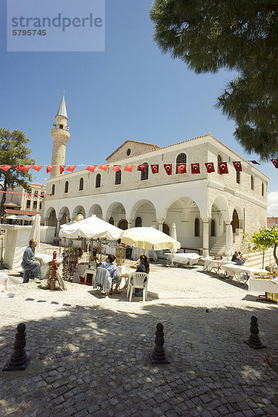 Stra_enstände in der Altstadt  Zeytineli Köyü  Alacati  Izmir  Türkei  Asien